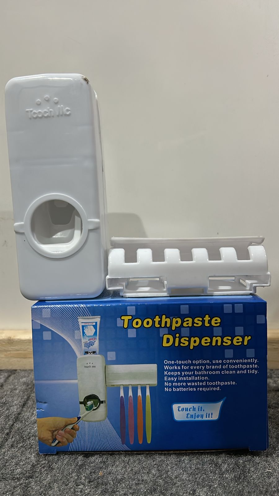 **Automatic Toothpaste Dispenser with Toothbrush Holder – Hands-Free Bathroom Organizer for Easy & Hygienic Use**